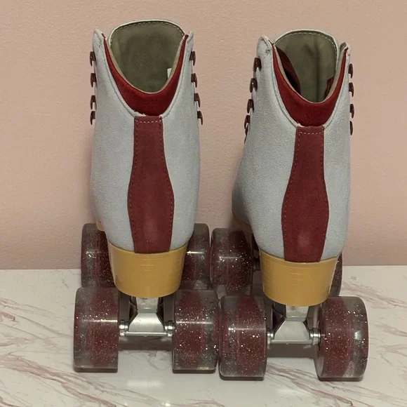 Candi Girl Carlin Quad Roller Skates - Picture 2 of 6